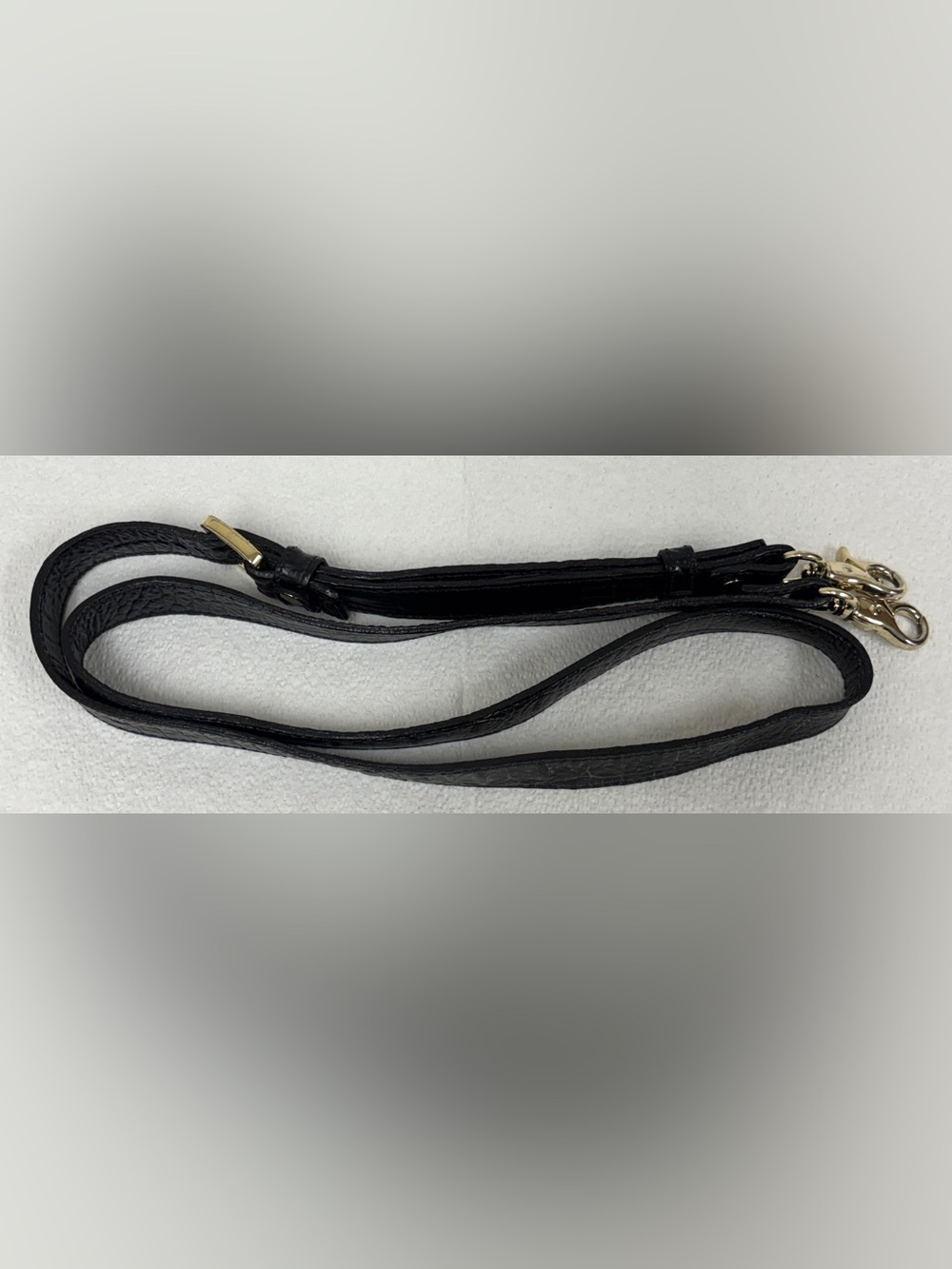 Vintage Brahmin Black Croc-Embossed Leather Crossbody with Gold-Tone Hardware - Picture 14 of 16